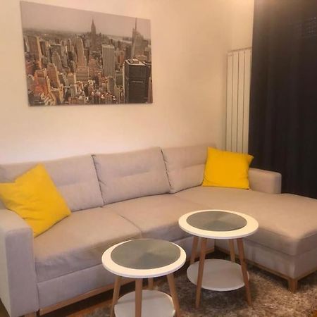 Apartman Arena-Velesajam Vito Zagreb Exteriör bild